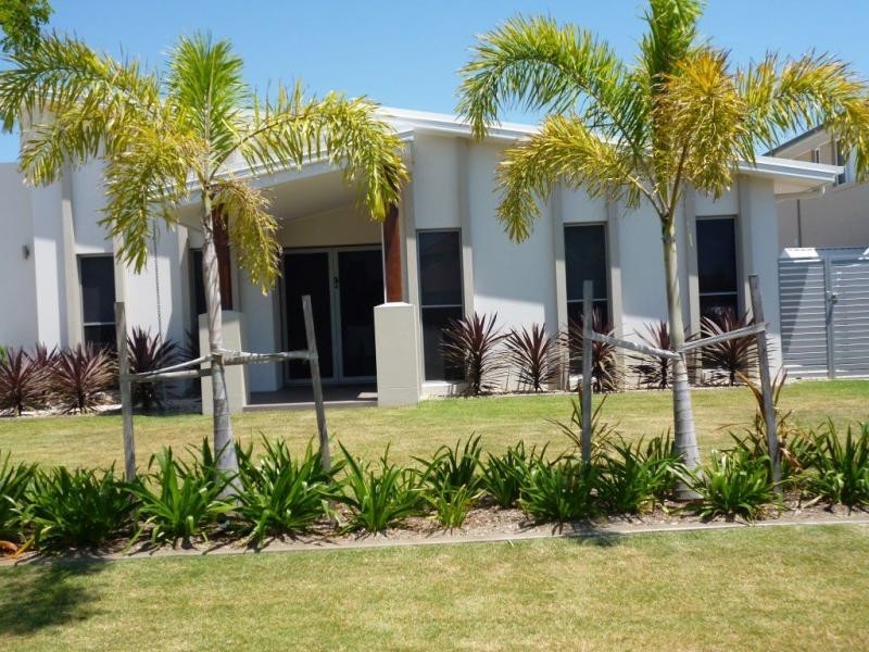 Monterey Keys QLD 4212