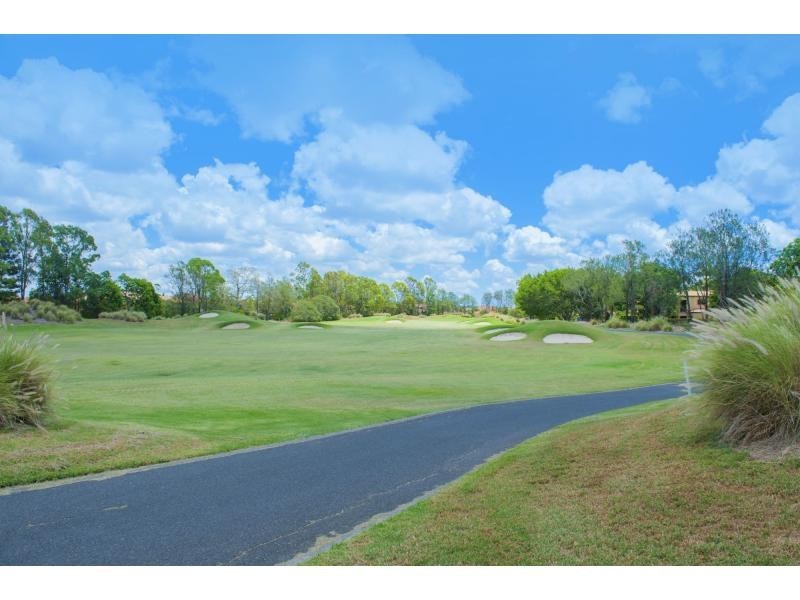 3211 Palladian Drive, Hope Island QLD 4212