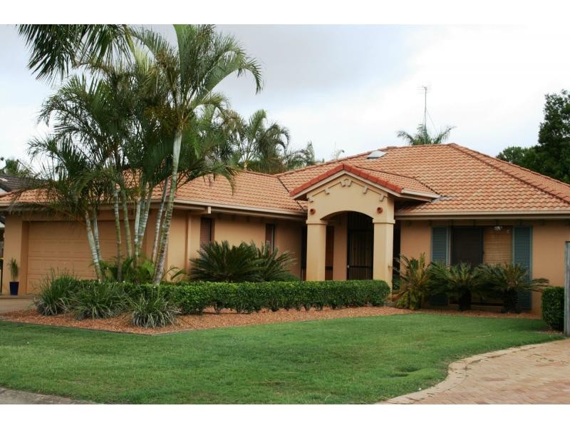 3 Shinnecock Close, Hope Island QLD 4212