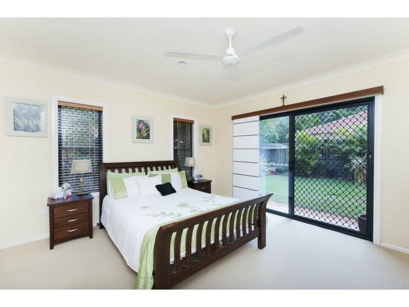 3 Shinnecock Close, Hope Island QLD 4212