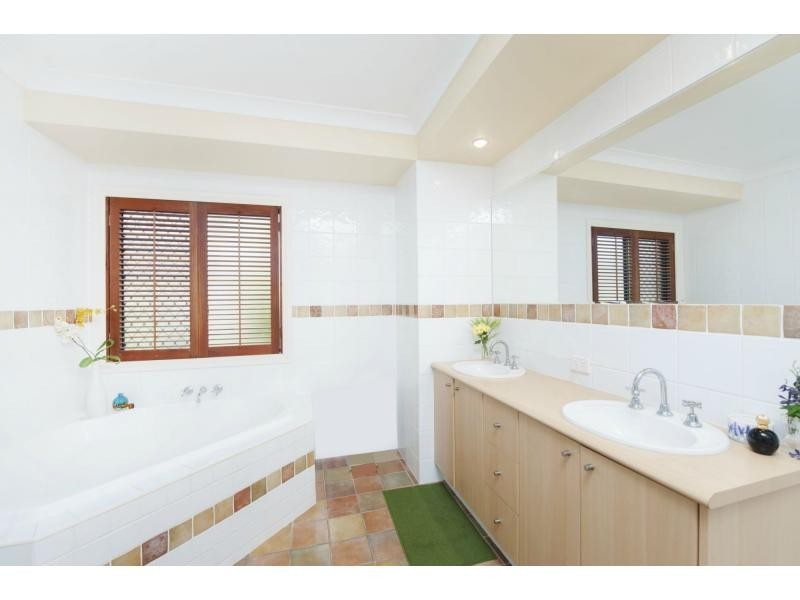 3 Shinnecock Close, Hope Island QLD 4212