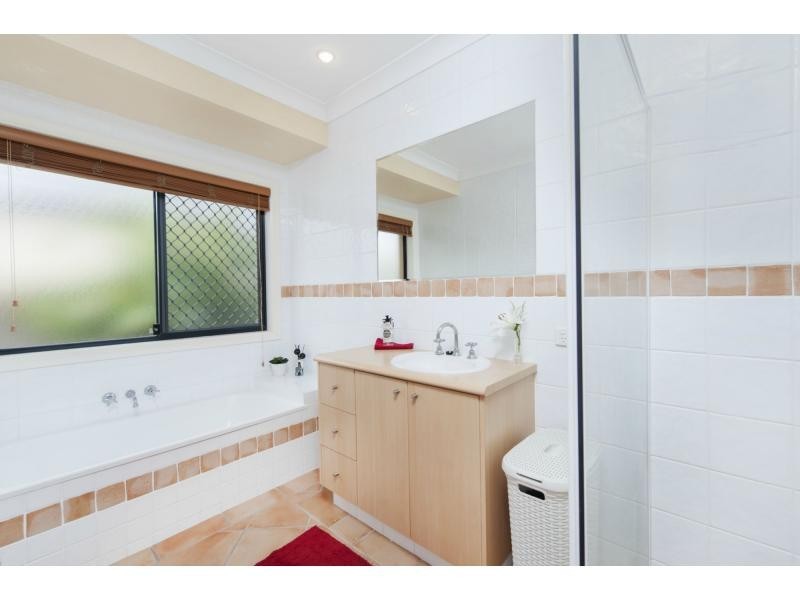 3 Shinnecock Close, Hope Island QLD 4212