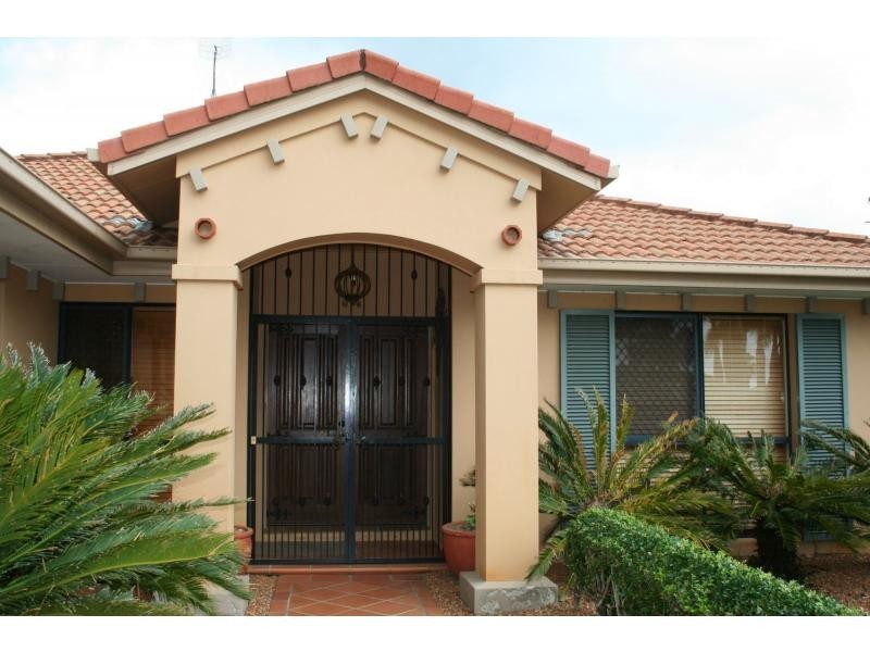 3 Shinnecock Close, Hope Island QLD 4212