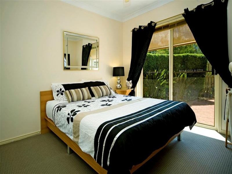 Hope Island QLD 4212