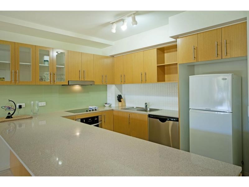 8427 Magnolia Drive, Hope Island QLD 4212