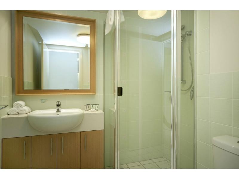 8427 Magnolia Drive, Hope Island QLD 4212