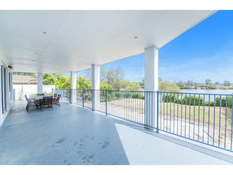 35 North Bank Court, River Links, Helensvale QLD 4212