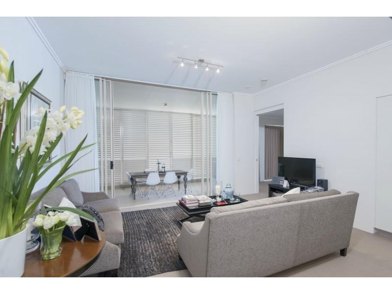 1804 Rialto Quay Drive, Hope Island QLD 4212