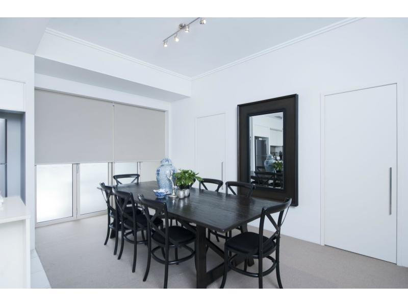 1804 Rialto Quay Drive, Hope Island QLD 4212