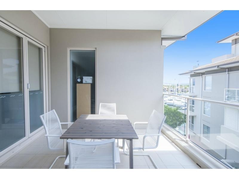 1804 Rialto Quay Drive, Hope Island QLD 4212