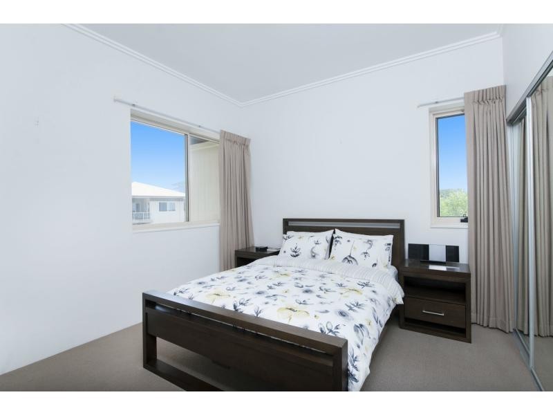 1804 Rialto Quay Drive, Hope Island QLD 4212