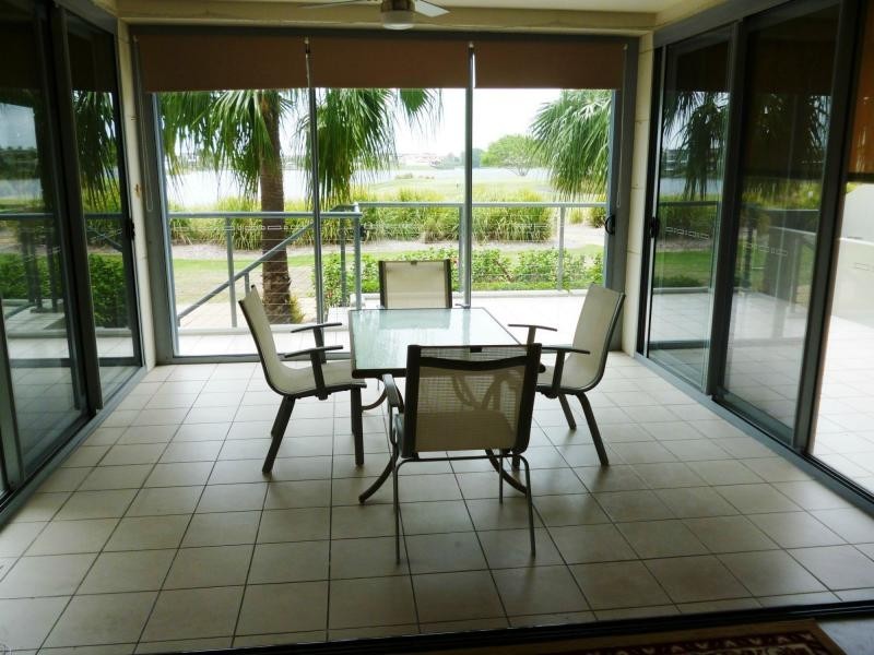 Hope Island QLD 4212