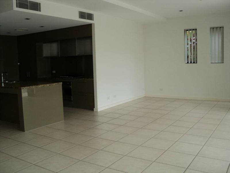 Hope Island QLD 4212