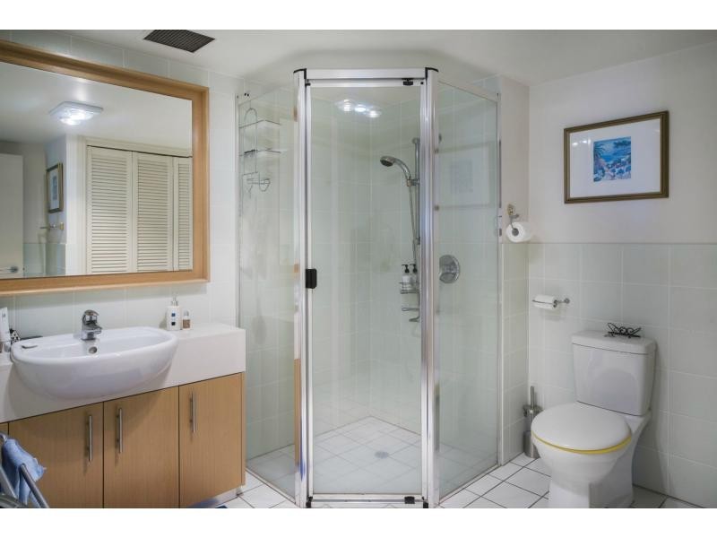 8418 Magnolia Drive East, Hope Island QLD 4212