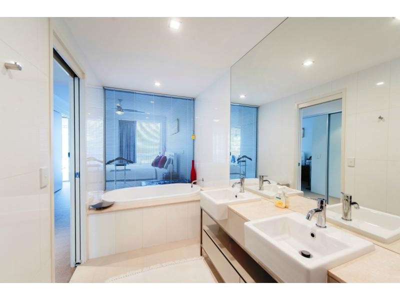 1758 Rialto Quay Drive, Stillwater Apartments, Hope Island QLD 4212