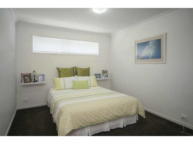 12 Southaven Drive, River Links, Helensvale QLD 4212
