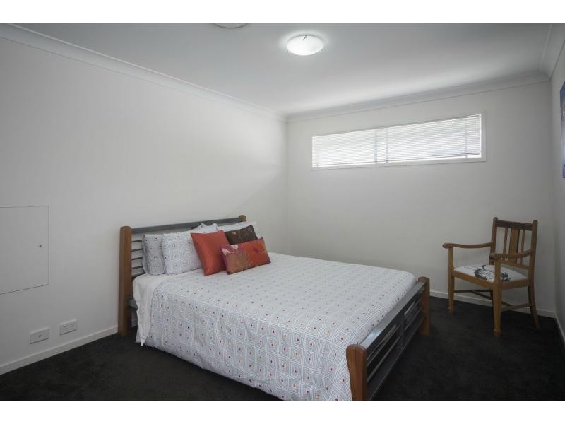 12 Southaven Drive, River Links, Helensvale QLD 4212