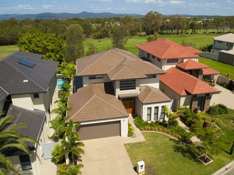 9103 Peter Senior Drive, Hope Island QLD 4212