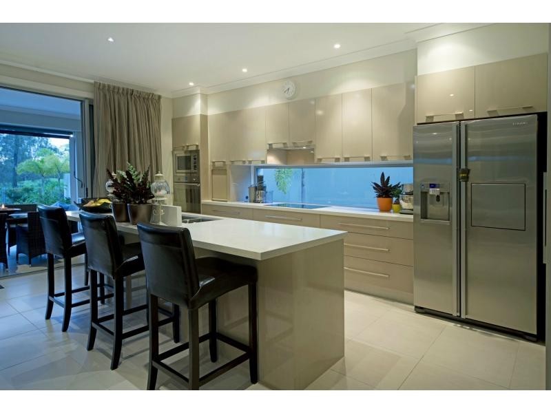 9103 Peter Senior Drive, Hope Island QLD 4212