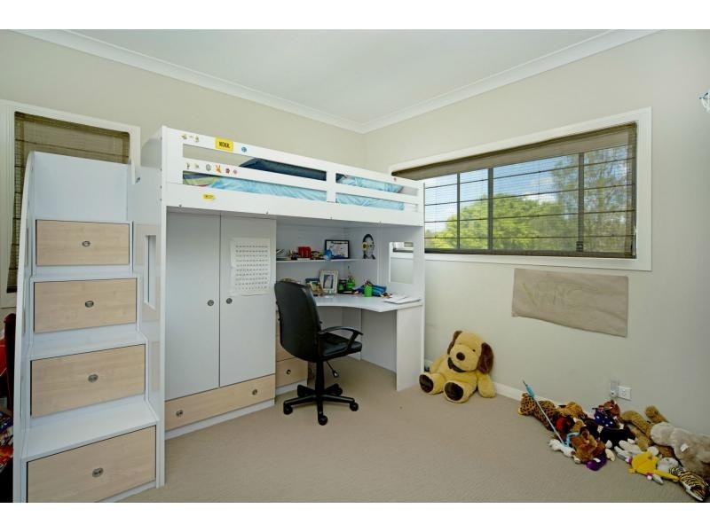 9103 Peter Senior Drive, Hope Island QLD 4212