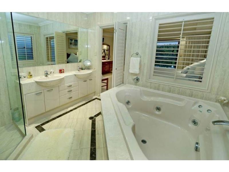 11 Westward Way, Coomera Waters QLD 4209