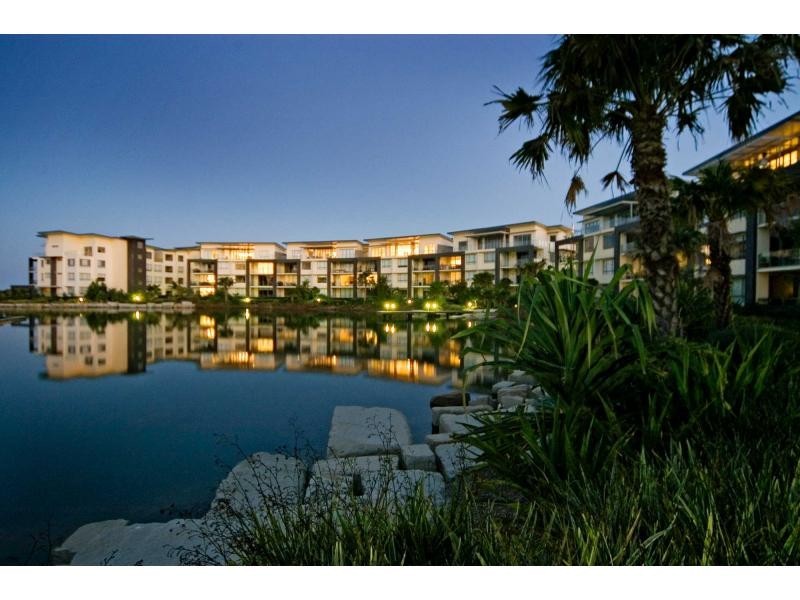 Hope Island QLD 4212