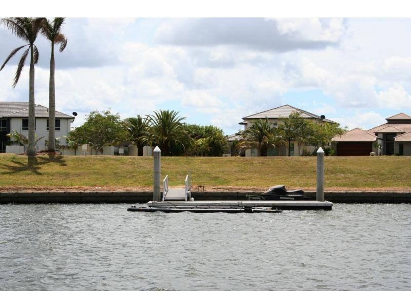L67 Virginia Drive, Hope Island QLD 4212