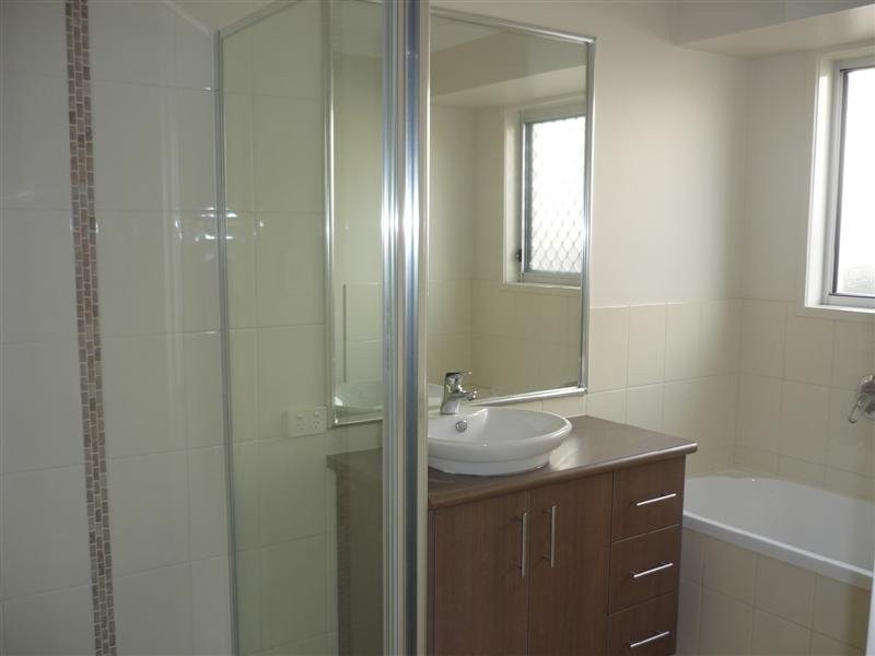 Coomera Waters QLD 4209