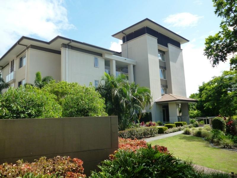 Hope Island QLD 4212