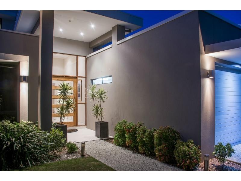 74 Southaven Drive, River Links, Helensvale QLD 4212
