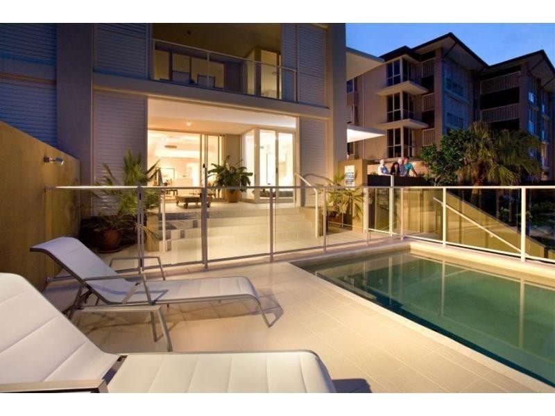 1775 Rialto Quay Drive, Hope Island QLD 4212