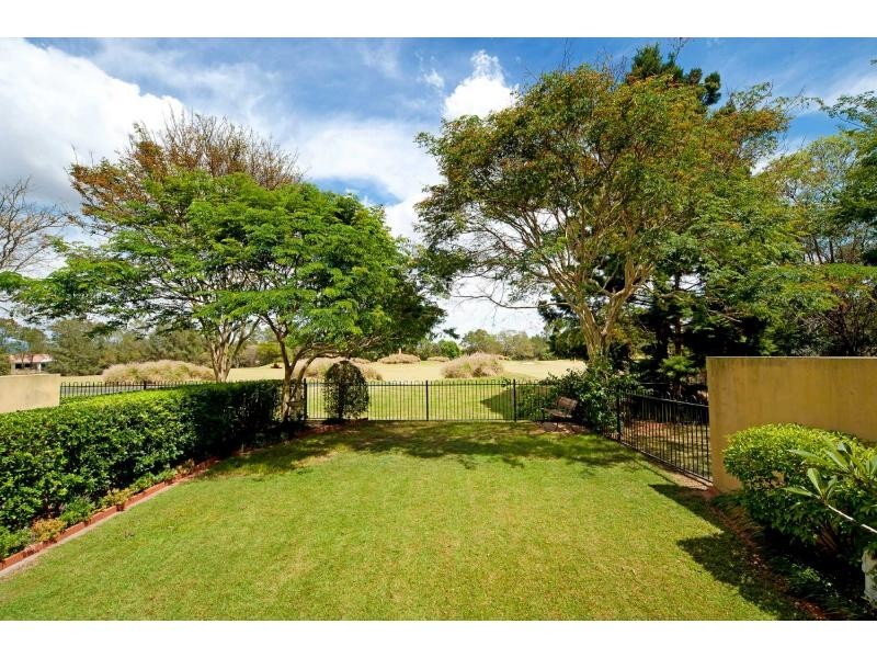 3213 Palladian Drive, Hope Island QLD 4212