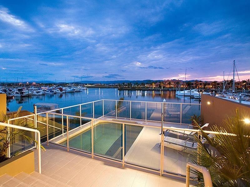 Hope Island QLD 4212