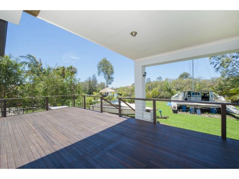 20 River Cove Place, Helensvale QLD 4212