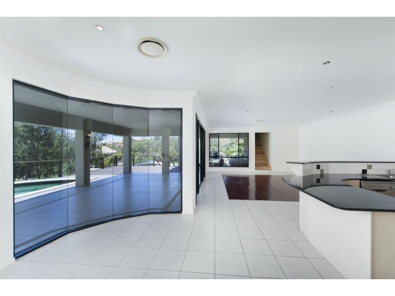 20 River Cove Place, Helensvale QLD 4212