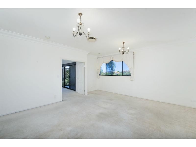 20 River Cove Place, Helensvale QLD 4212