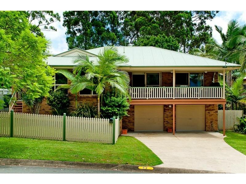 52 Babirra Street, Hope Island QLD 4212