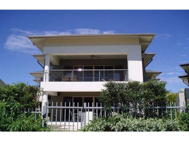 Hope Island QLD 4212