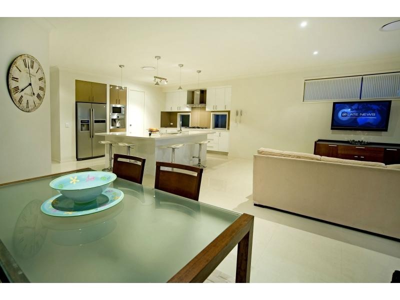 Hope Island QLD 4212