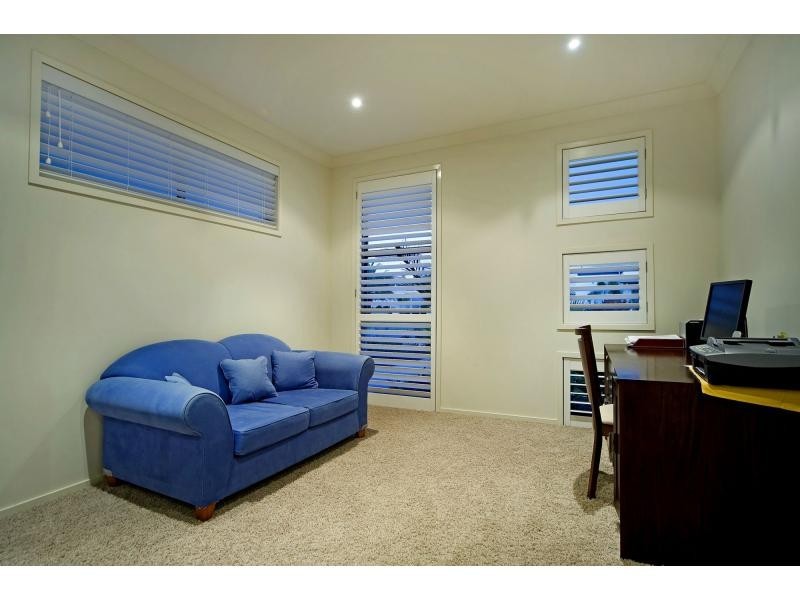 Hope Island QLD 4212