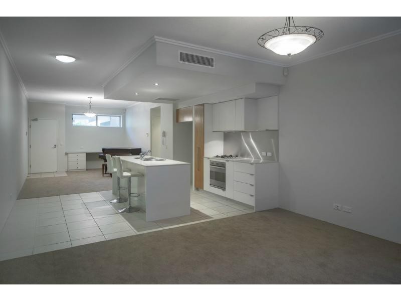 1785 Rialto Quay Drive, Hope Island QLD 4212
