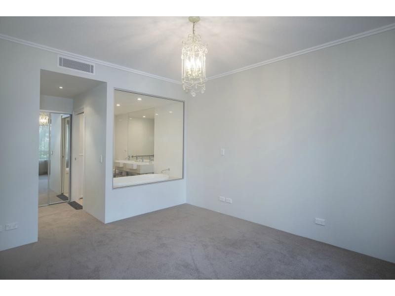 1785 Rialto Quay Drive, Hope Island QLD 4212