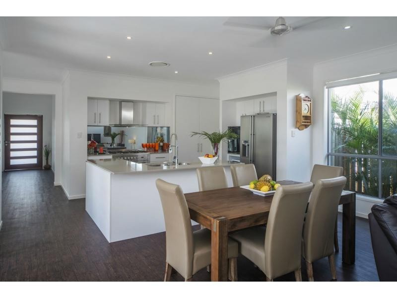 21 Mariner Avenue, COVA, Hope Island QLD 4212