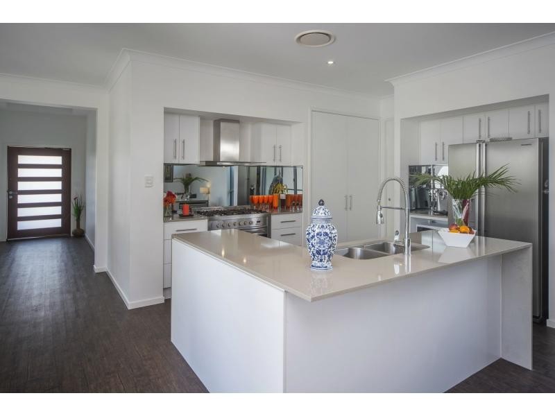 21 Mariner Avenue, COVA, Hope Island QLD 4212