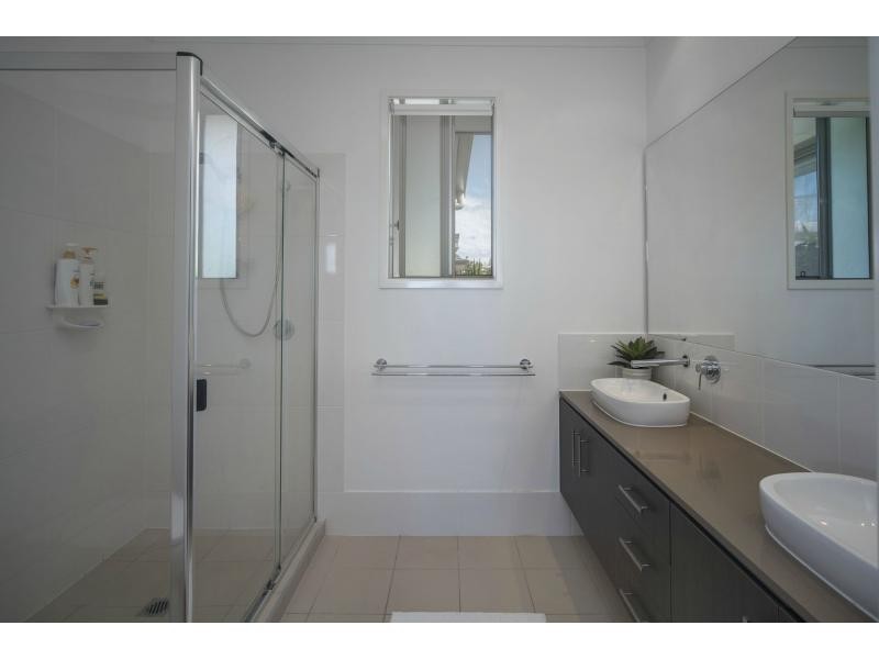 21 Mariner Avenue, COVA, Hope Island QLD 4212