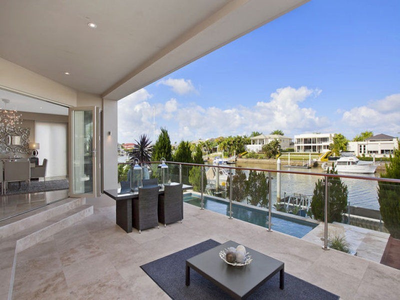 2323 Cressbrook Drive, Hope Island QLD 4212