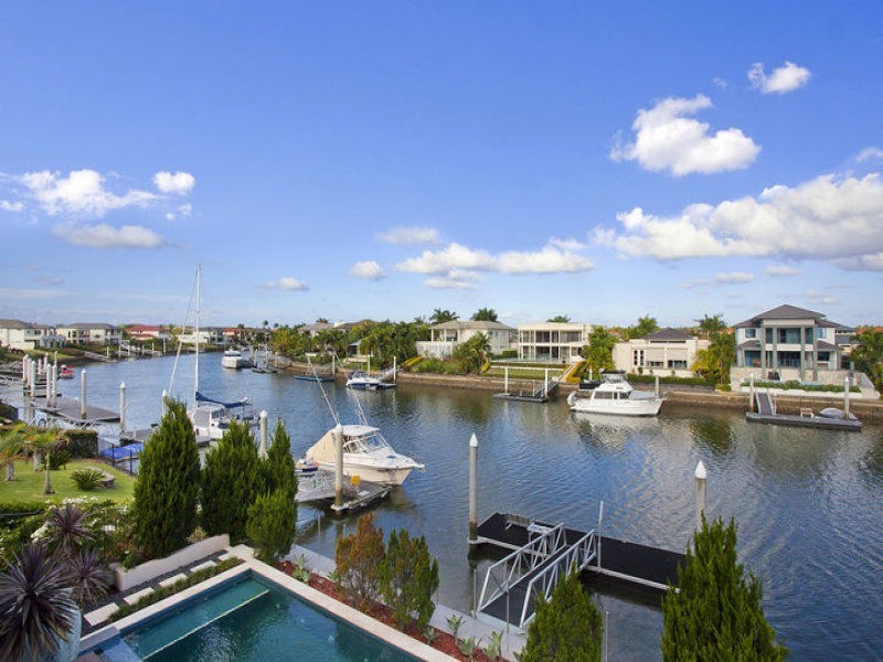 2323 Cressbrook Drive, Hope Island QLD 4212