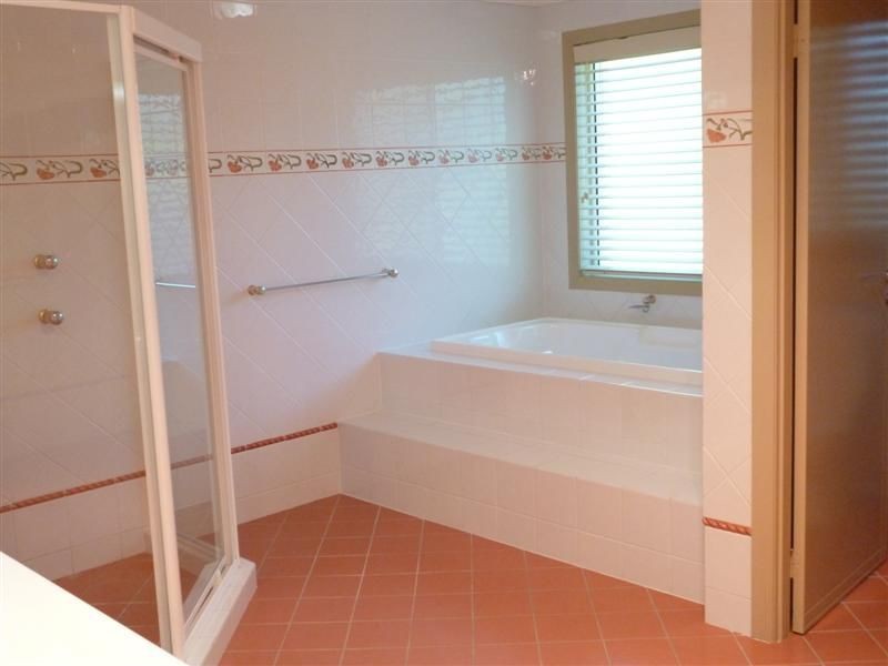 Hope Island QLD 4212