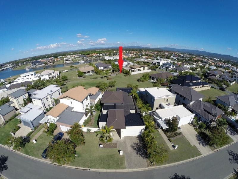 2853 Virginia Drive, Hope Island QLD 4212