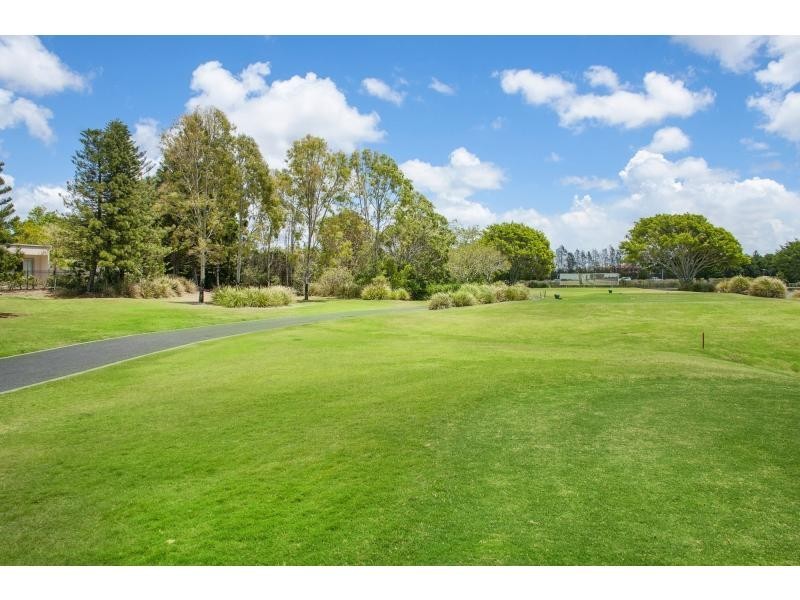6090 Lugano Drive, Hope Island QLD 4212